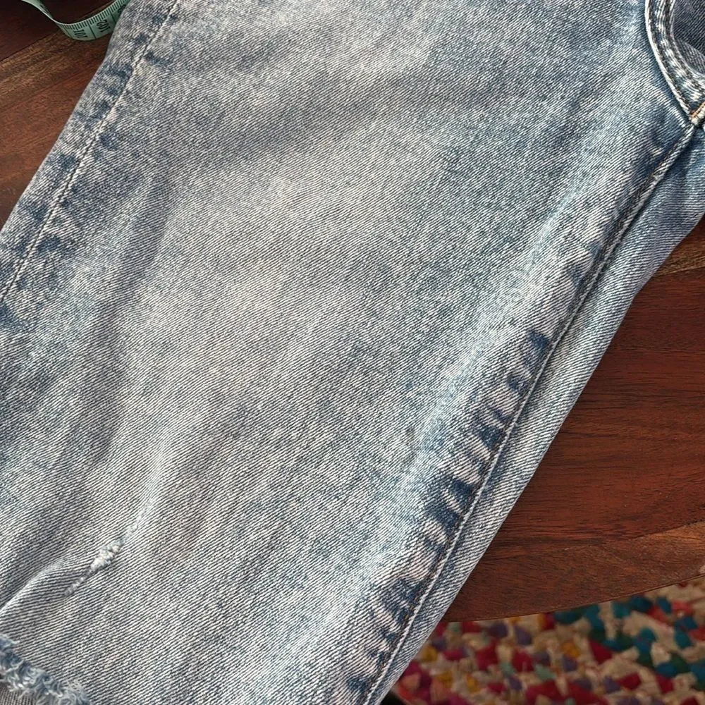 Express Light Denim Straight Ankle High Rise Distressed Jeans SZ 2